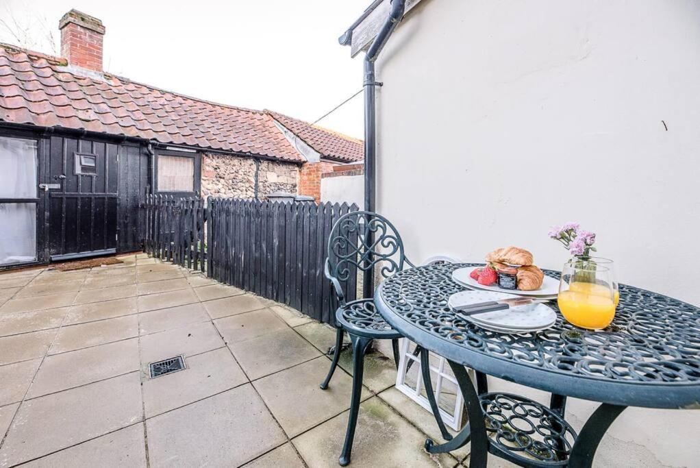 Button Cottage, Wickham Market Zewnętrze zdjęcie